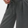 Hose in regulärer Passform