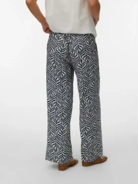 Hose mit weitem Bein