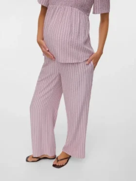 Hosen im Girlfriend-Fit