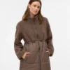 Jacke mit hohem Kragen