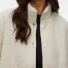 Jacke mit hohem Kragen