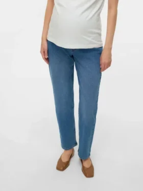 Jeans in gerader Passform