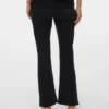 Jeans mit ausgestelltem Schnitt