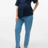 Jeans mit normaler Passform und mittlerer Taillenhöhe