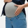 Jeans mit normaler Passform und mittlerer Taillenhöhe