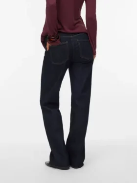 Jeans mit weitem Bein