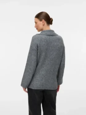 Pullover mit normaler Passform und hohem Kragen