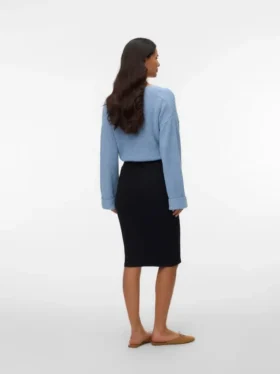 Regular Fit, V-Ausschnitt, umgeschlagene Ärmelbündchen, überschnittene Schultern, Pullover