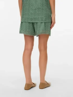 Shorts in regulärer Passform