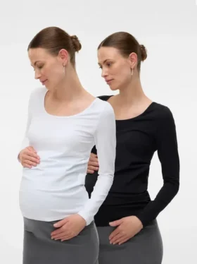 Slim-Fit-Top mit U-Ausschnitt