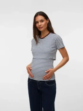 T-Shirt mit Rundhalsausschnitt und normaler Passform