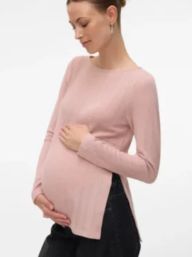 Top mit normaler Passform und U-Boot-Ausschnitt