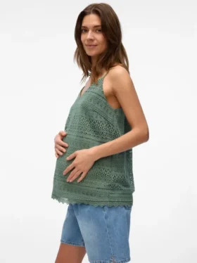 Top mit V-Ausschnitt in Regular-Fit