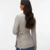 Top mit V-Ausschnitt in Regular-Fit