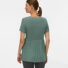 Top mit V-Ausschnitt in Regular-Fit