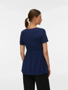 Top mit V-Ausschnitt in Regular-Fit