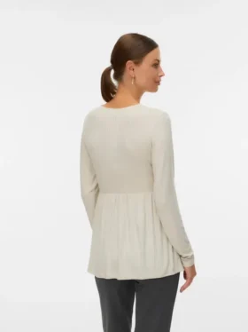 Top mit V-Ausschnitt in Regular-Fit