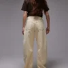 Topshop Barrel-Fit-Jeans mit mittlerer Leibhöhe