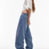 Topshop-Jeans mit niedriger Taille und lockerer Passform