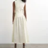 Tscaros Langes Kleid