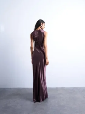 Tsdina Langes Kleid