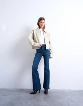 Tsjamie High-Rise-Jeans mit ausgestelltem Schnitt