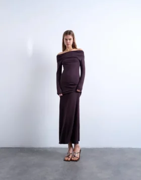Tsjoy Langes Kleid