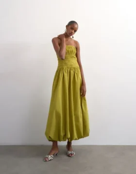 Tsluna Langes Kleid