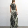 Tsmay Langes Kleid
