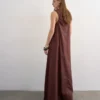 Tsruni Langes Kleid