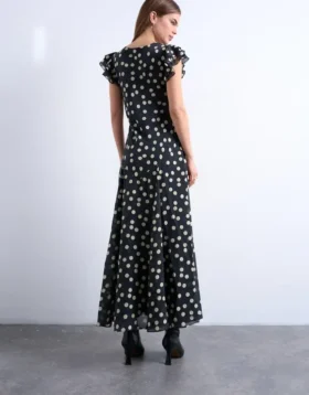 Tssaga Langes Kleid