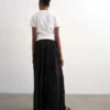 Tsthea Langrock mit hoher Taille