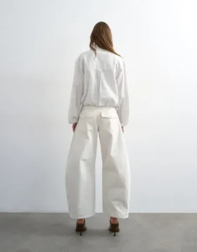 Tstilda Jeans mit mittlerer Leibhöhe und Barrel-Fit