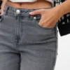 Vmamara Mid-Rise-Jeans in gerader Passform