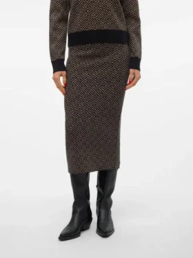Vmaria Langrock mit hoher Taille