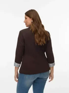 Vmcharuki Blazer