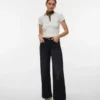 Vmhallie Low Rise Wide Fit – Cropped-Jeans