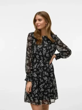 Vmholly Kurzkleid mit Shorts