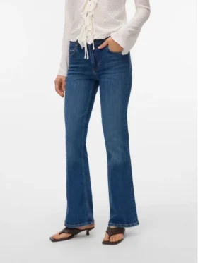 Vmphoebe Jeans mit mittlerer Leibhöhe und ausgestelltem Schnitt