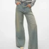 Vmremy Jeans mit mittlerer Leibhöhe und weitem Bein