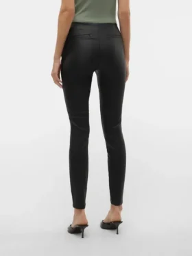 Vmronda High-Rise-Jeans mit ausgestelltem Schnitt