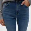 Vmselina High-Rise-Jeans mit ausgestelltem Schnitt