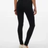 VMTanya Mid-Rise-Jeans in Skinny-Passform