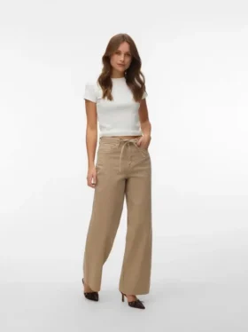 Vmwien Jeans mit mittlerer Leibhöhe und weitem Bein